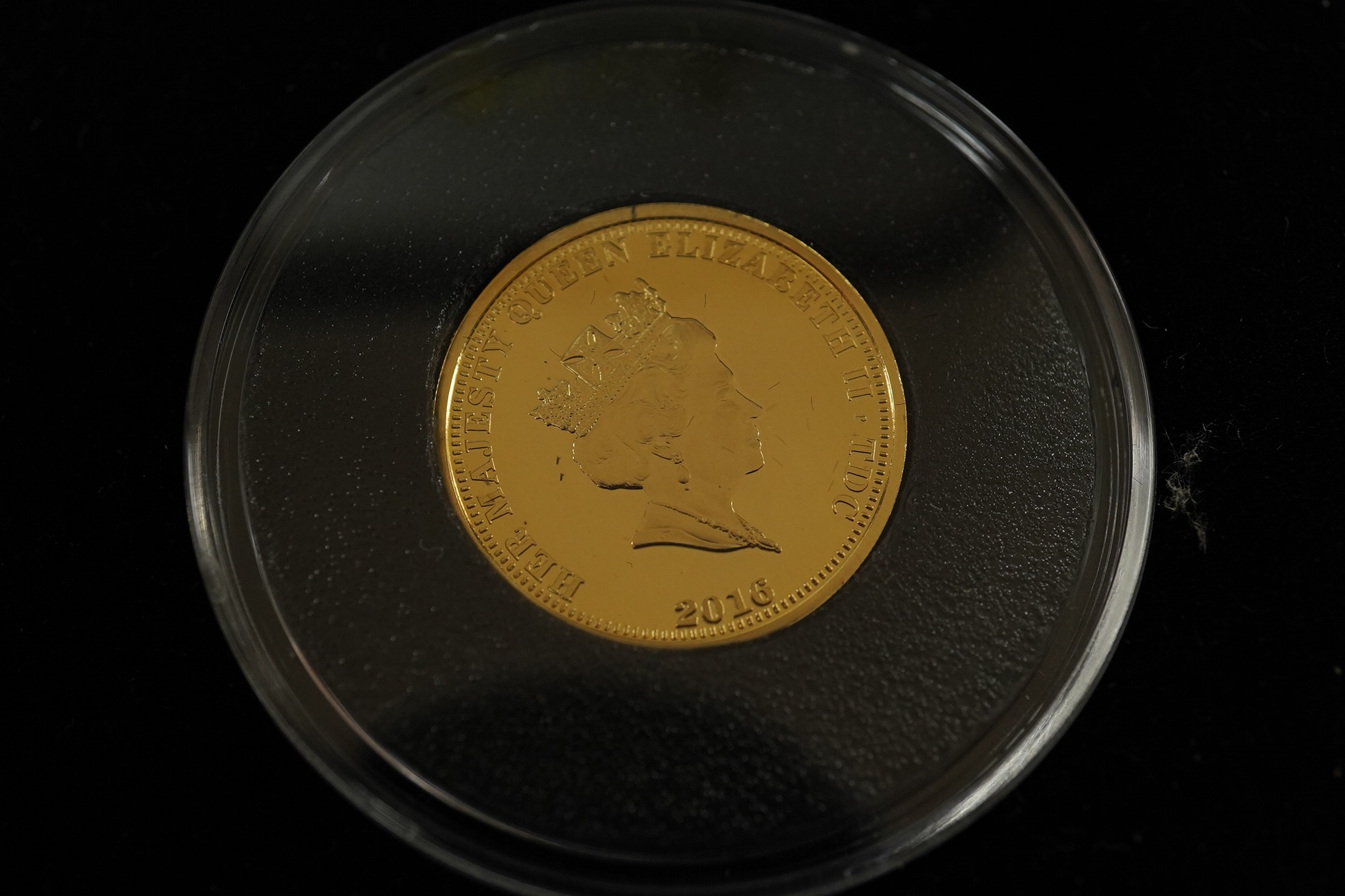 Gold coins, two Tristan de Cunha gold proof sovereigns, commemorating Queens 90th birthday 2016 and Sapphire Jubilee 2017, each in Harrington and Byrne case of issue with certificate